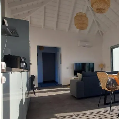 Permavista In Alleinlage Und Mit Beheiztem Infinity-pool Auf Der Sonnenseite Apartamento