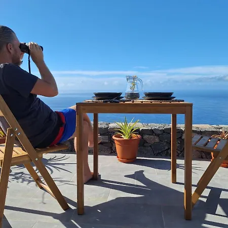 Permavista In Alleinlage Und Mit Beheiztem Infinity-pool Auf Der Sonnenseite * Tijarafe