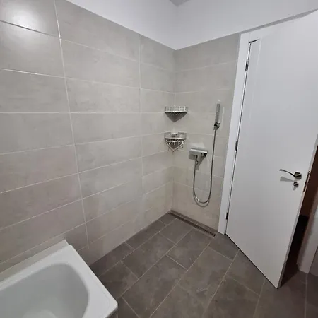 Permavista In Alleinlage Und Mit Beheiztem Infinity-pool Auf Der Sonnenseite Apartamento Tijarafe